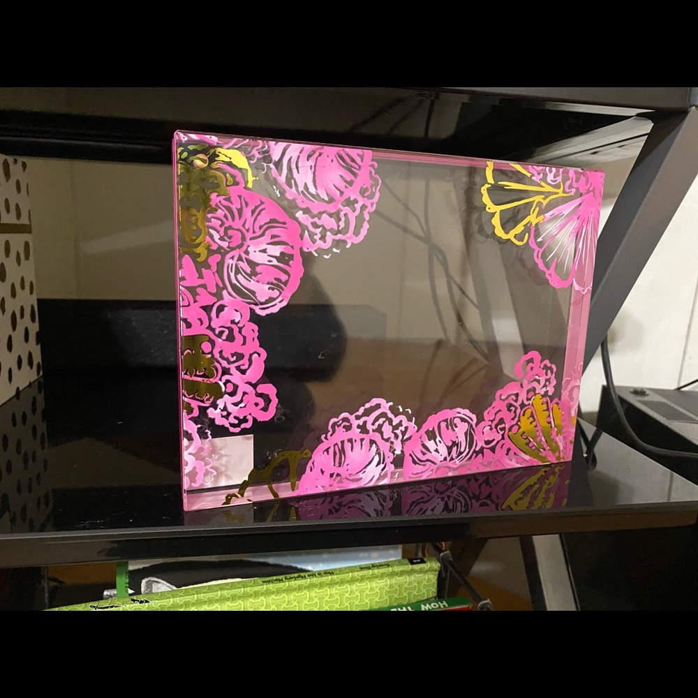New Lilly Pulitzer Frame